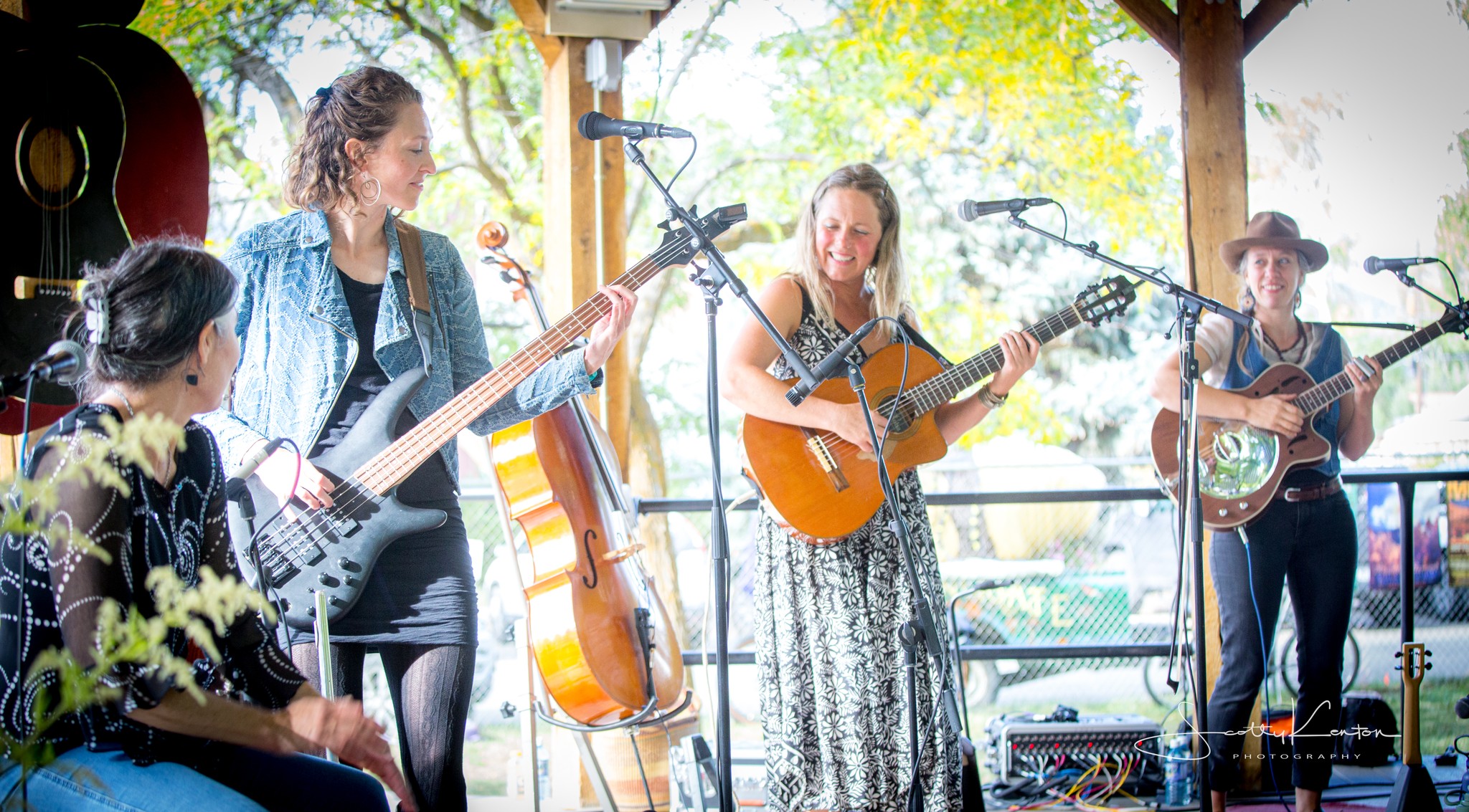 Mama Lingua Mama Lingua